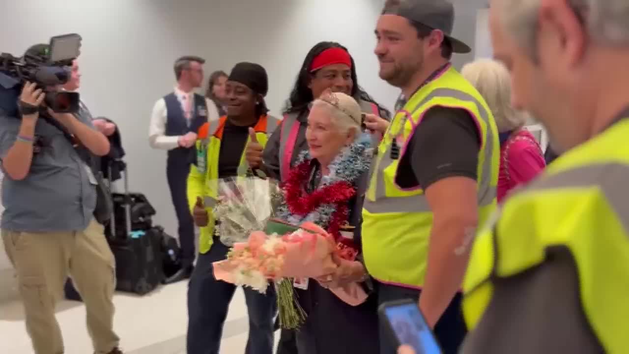 American Airlines’ Most Senior Flight Attendant Retires After Nearly 64 Years