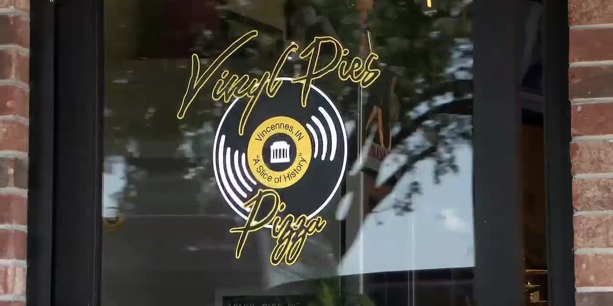 Vinyl Pies Pizza opens in downtown Vincennes