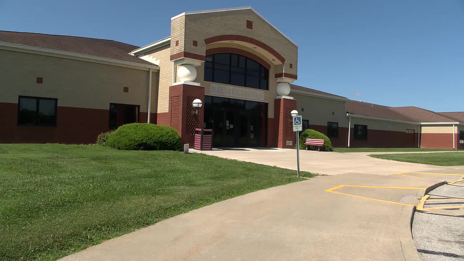 Parkside Elementary School reopens after mold issue resolved